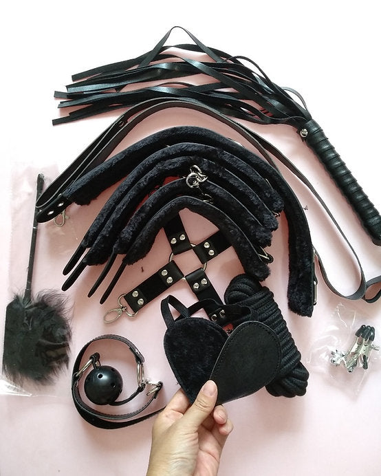 KIT BDSM GOTHIC