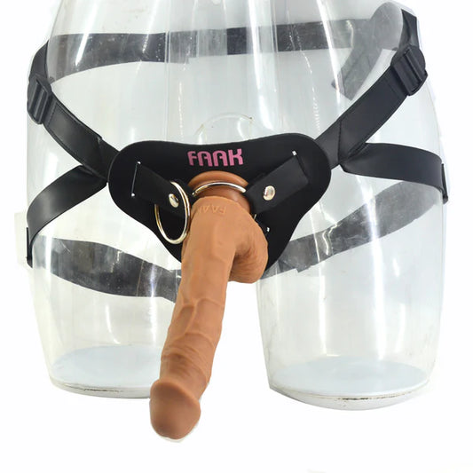Arnés con dildo de 19 cm